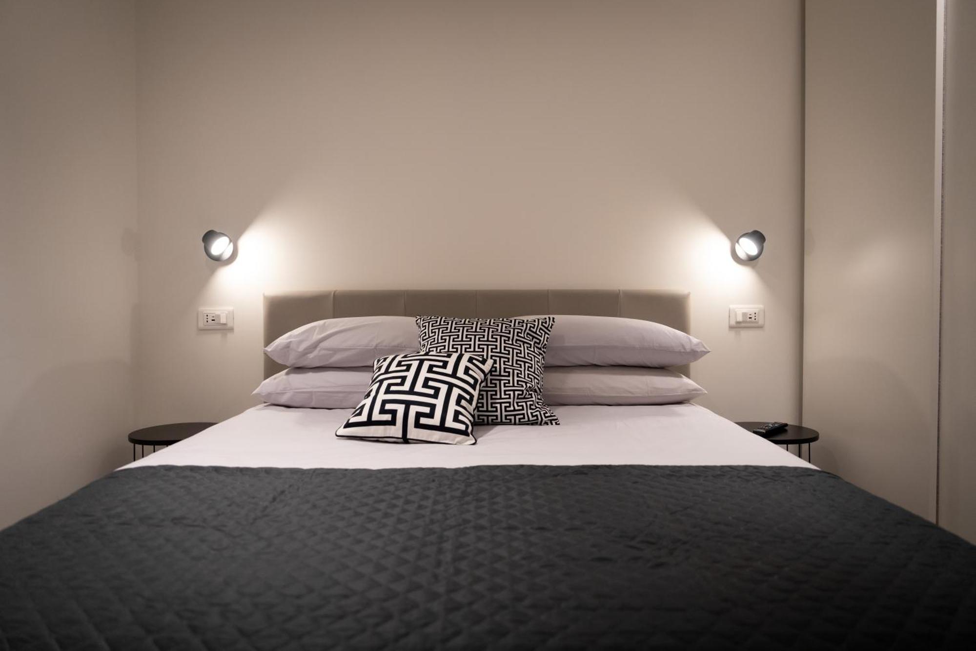 Suite 70 Luxury Collection Реджо ди Калабрия Екстериор снимка